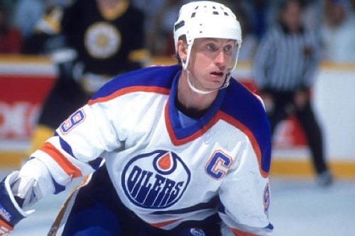 An image with Wayne Gretzky playing with the Edmonton Oilers