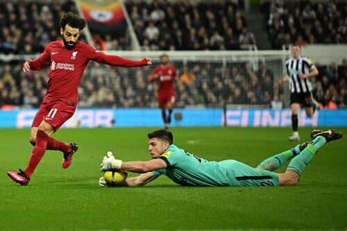 This is a picture of Newcastle United vs Liverpool for the soccer picks for the weekend article 