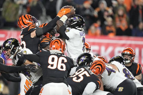 This is a picture of Baltimore Ravens vs. Cincinnati Bengals for the NFL Picks and Bets week 2 article 