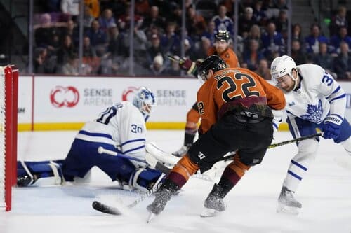 This is a picture of the Toronto Maple Leafs vs Arizona Coyotes for the NHL Picks article preview