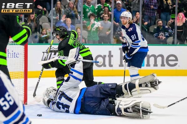 This is a picture of the Winnipeg Jets vs Dallas Stars for the NHL Picks article preview