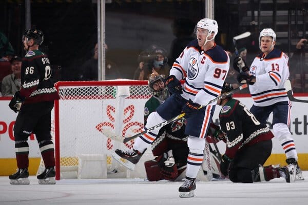 This is a picture of the Arizona Coyotes vs Edmonton Oilers for the NHL picks article preview