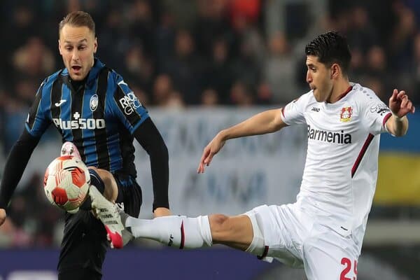 This is a picture of Atalanta against Leverkusen for the Europa League final article