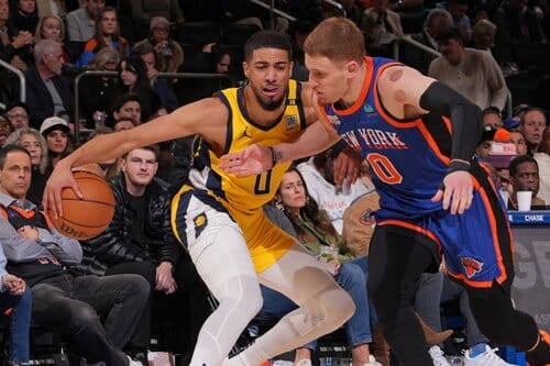 This is a picture of the KNicks against the Pacers for the NBA playoff picks article 