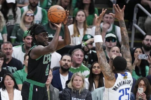 This is a picture of the Dallas Mavericks vs Boston Celtics for the NBA Finals game 3 article preview