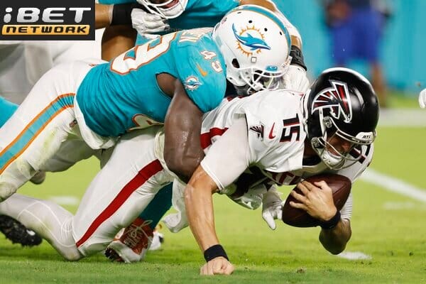 This is a picture of the Dolphins against the Falcons for the NFL Preseason Picks week 1 article