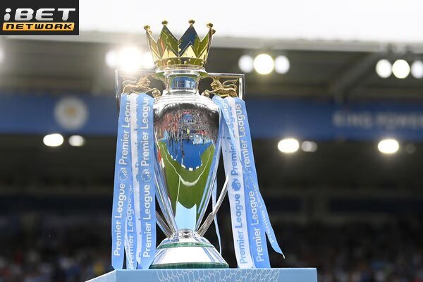 This is a picture of the Premier League Trophy for the 24/25 Premier League Title Prediction and Betting Odds article