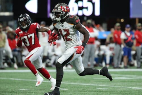 This is a picture of the Tampa Bay Buccaneers vs Atlanta Falcons for the NFL Picks week 5 article preview 