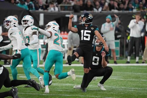 This is a picture of the Jaguars against the Dolphins for the NFL Picks week 1 article 