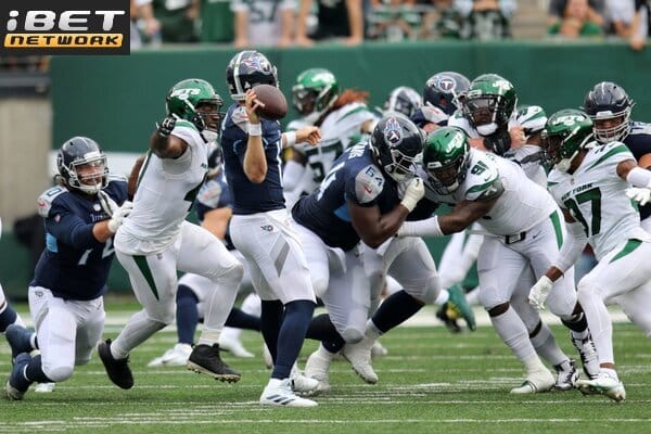 This is a picture of the New York Jets vs Tennessee Titans for the NFL picks week 2 article