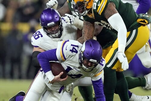 This is a picture of the Vikings against the Packers for the NFL Picks week 4