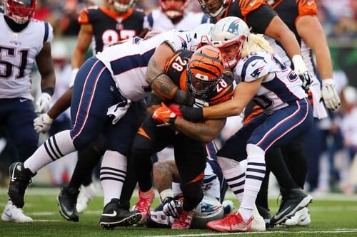 This is a picture of the Patriots against the Bengals for the NFL Week 1 picks article 