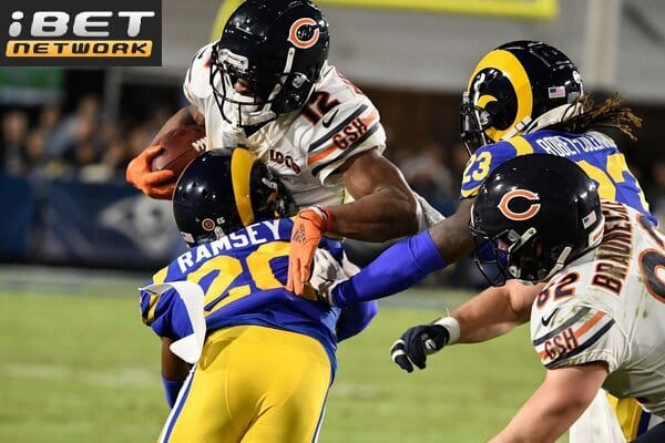 This is a picture of the L.A. Rams vs Chicago Bears for the NFL picks week 4 article preview