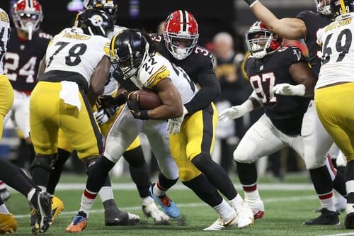 This is a picture of the Steelers against the Falcons for the NFL Picks week 1 article 