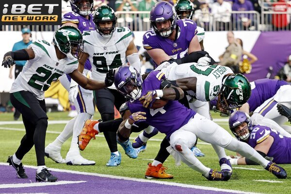 This is a picture of the New York Jets vs Minnesota Vikings for the NFL Picks week 5 article preview